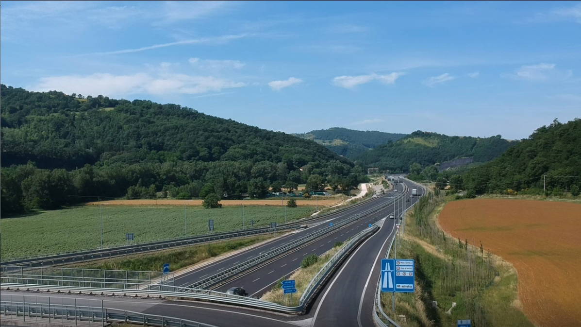 il raccordo sulla statale 76 nei pressi di Gualdo Tadino