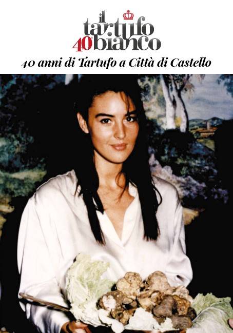 Monica Bellucci immagine dalla Mostra del Tartufo bianco di Città di Castello