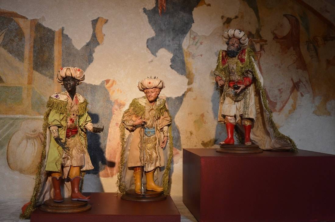 Statuette della mostra il presepe napoletano