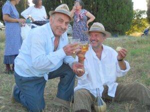 Tradizioni e divertimento tramandate a Civitella d'Arna grazie alla ProArna