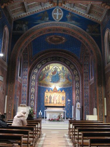 Interno della Chiesa di San Costanzo Di Lumen roma - Opera propria, CC BY-SA 3.0, httpscommons.wikimedia.orgwindex.phpcurid=12859581